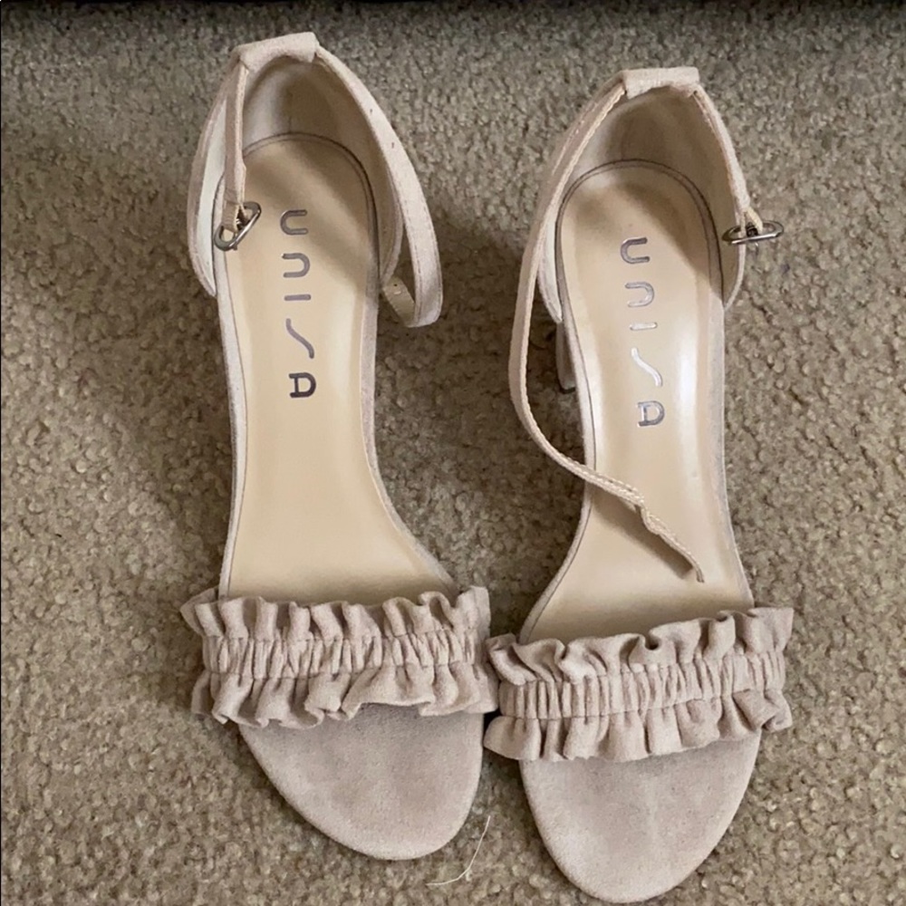 Nude Unisa heels
